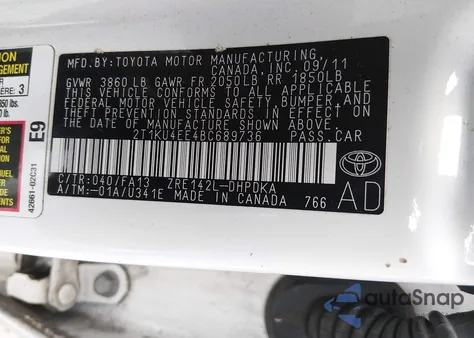 2011 Toyota Matrix z USA, uszkodzony, nr VIN 2T1KU4EE4BC689736